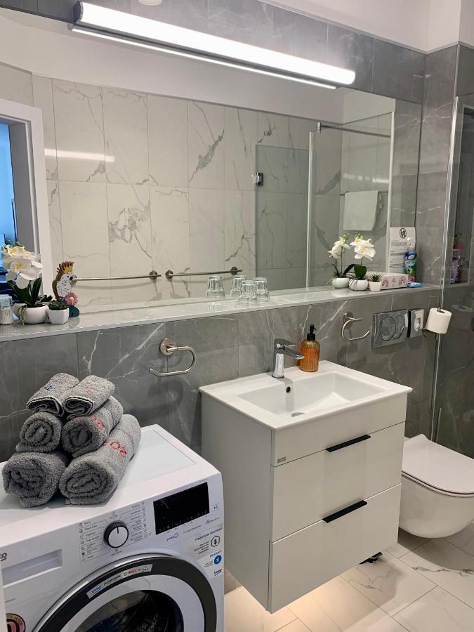 Spa Residence Carbona Heviz Apartments Kakadu 203 B מראה חיצוני תמונה
